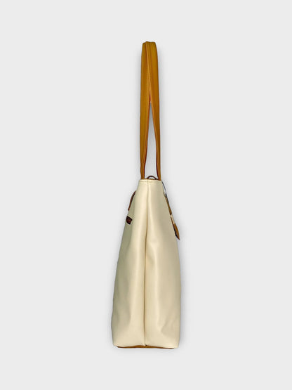 ¡Nuevo! Bolso & Cosmetiquera - Karla Line Beige